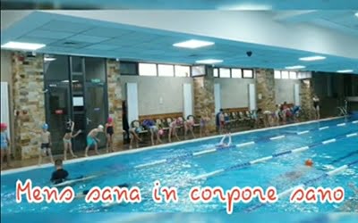 Cursuri de înot în timpul vacanței