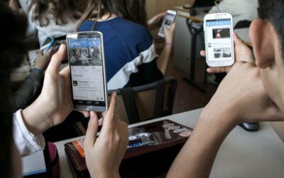 Prima restricționare a conturilor de rețele sociale online pentru copiii sub 16 ani, din lume, pusă în aplicare în Australia din 10 decembrie / Departamentul pentru Educație le transmite școlilor că vor trebui să găsească metode alternative de comunicare cu elevii și părinții