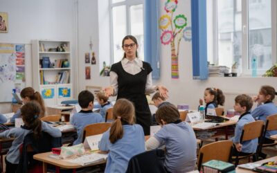 Carina Burcea, a predat astăzi lecția finală, dinaintea absolvirii.