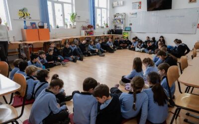 Un alt fel de horă a unirii, unirea prin citit. Hai să dăm pagină cu pagină…