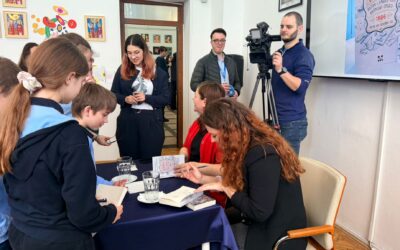 Evenimentul nostru de ieri, reflectat de Trinitas TV, căruia îi mulțumim pe această cale! Genialii de ieri se întâlnesc cu cei de azi pentru cei de mâine!